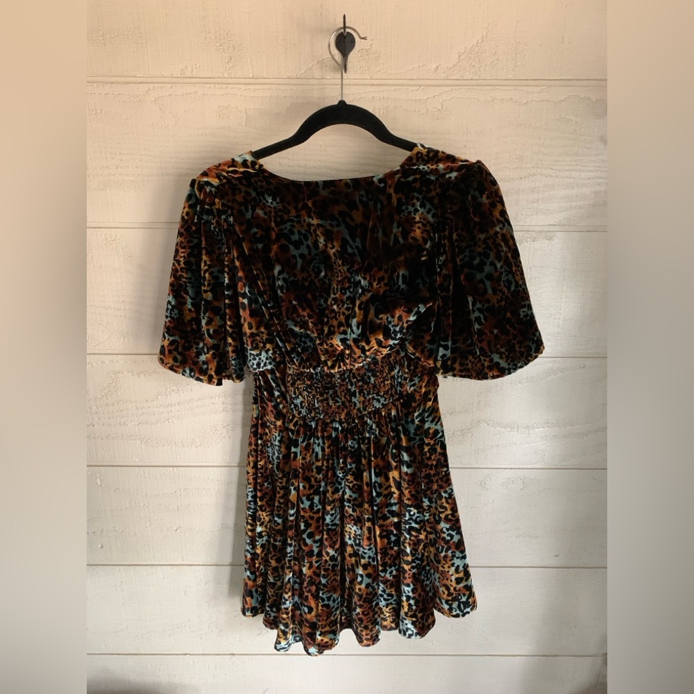 NWT Anthropologie Short-Sleeve Velvet Mini Dress, Size XXS - Picture 8 of 8